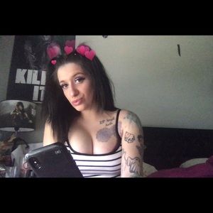 Meet your Posher, Lainie